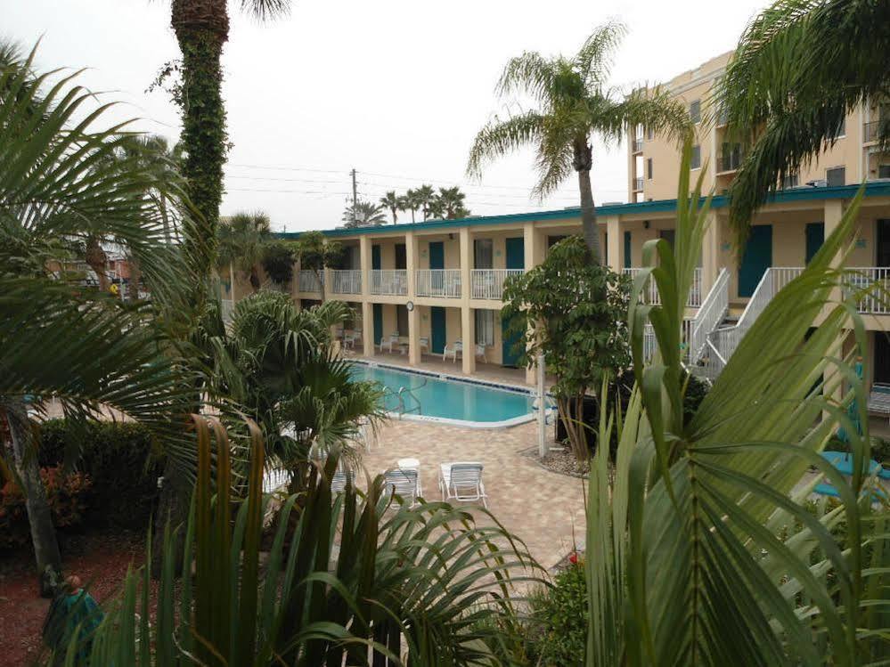 Malyn Resort St. Pete Beach Exterior foto